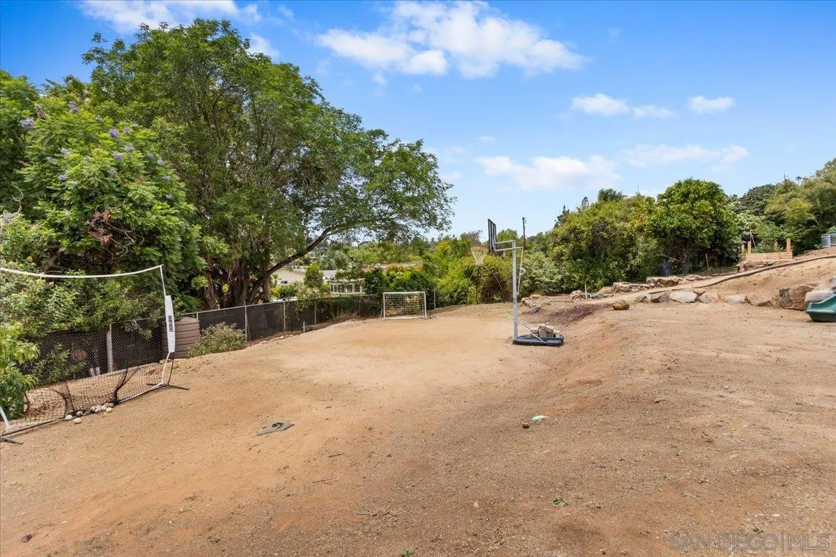 https://cdn.realtyfeed.com/cdn/127/260012832/4ea01b159b9b1eb758df54252af80532.webp