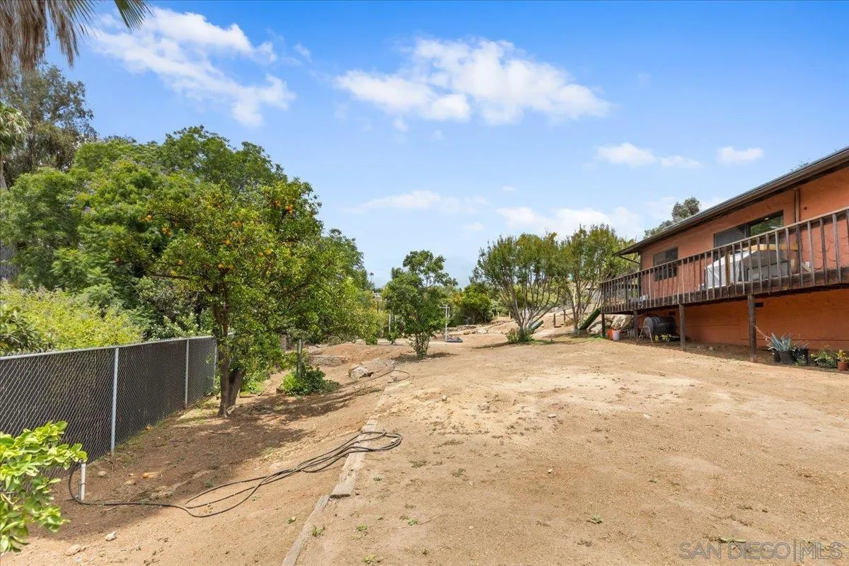 https://cdn.realtyfeed.com/cdn/127/260012832/589626d25c8626eeecd73e57a3a5d83a.webp