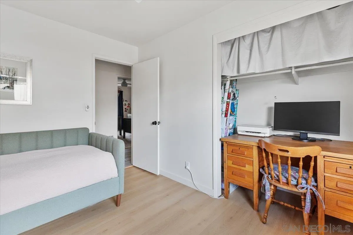 https://cdn.realtyfeed.com/cdn/127/260012832/920a6e3bd93ee71964e359a4058d5330.webp