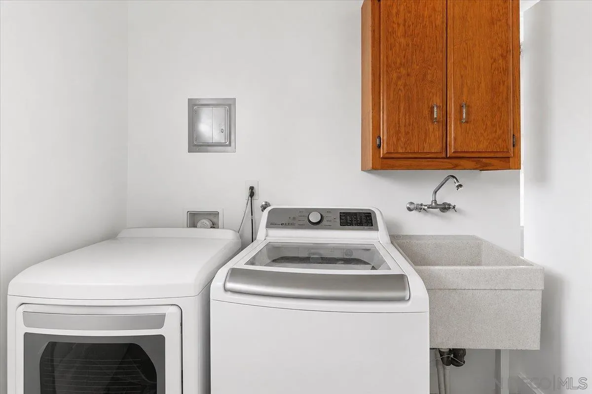 https://cdn.realtyfeed.com/cdn/127/260012832/c311d09bacb3030020c5aa1ad2097bcd.webp