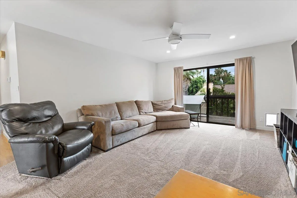 https://cdn.realtyfeed.com/cdn/127/260012832/f2d883d63c619915d178129e922ff028.webp