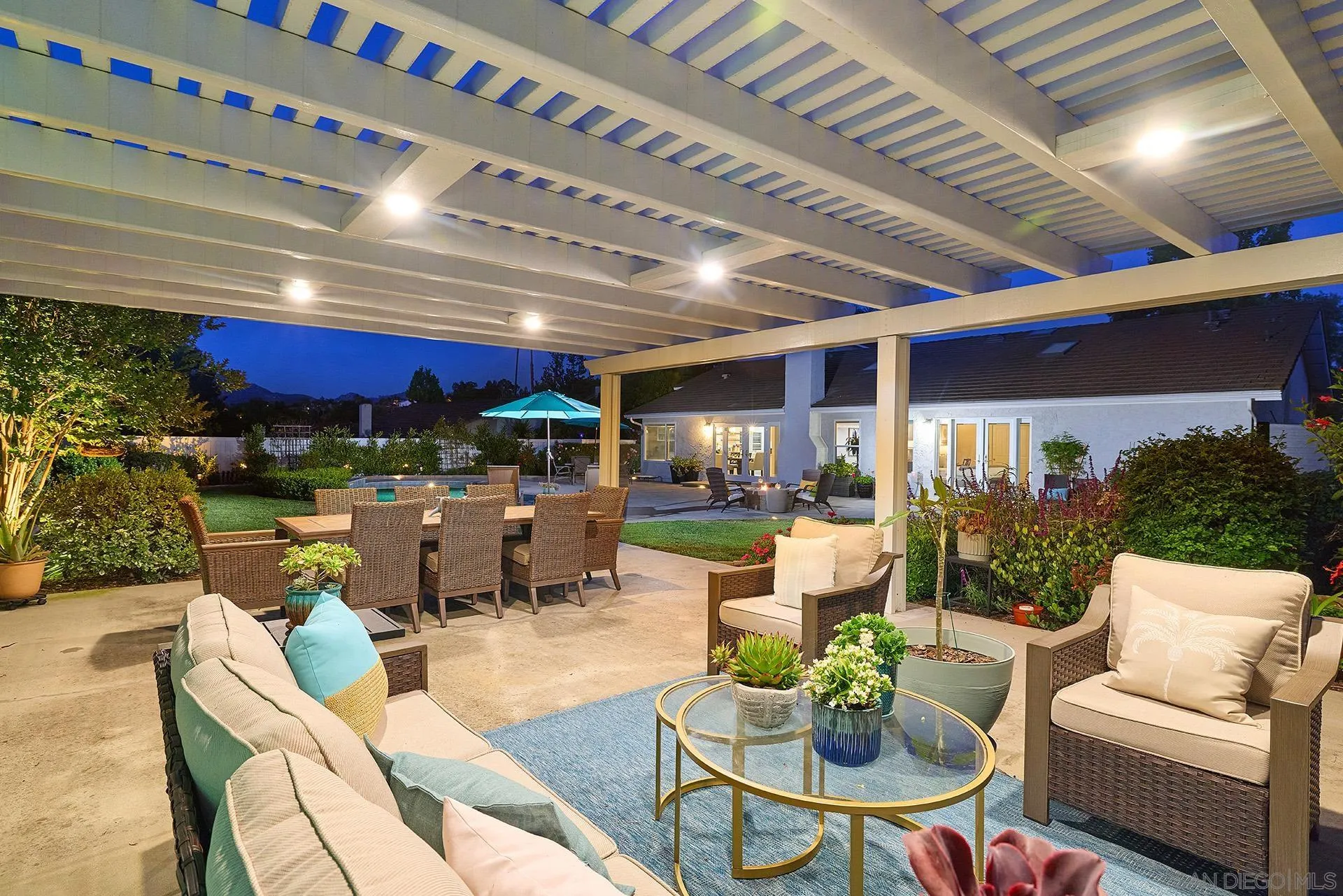 https://cdn.realtyfeed.com/cdn/127/260012833/5f9643e1aaacb37c971471da8dca3ba0.webp