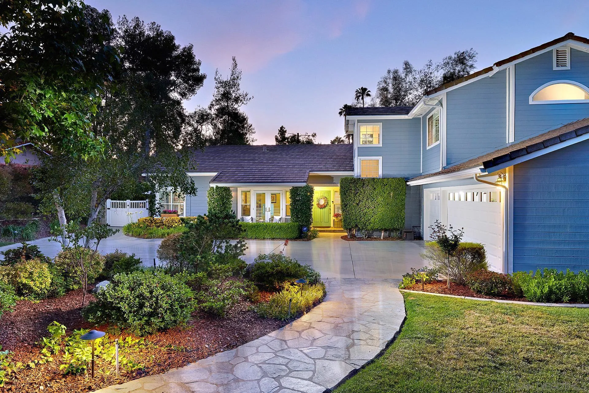 https://cdn.realtyfeed.com/cdn/127/260012833/67ec34abb33d249c2c4d405fe2077433.webp