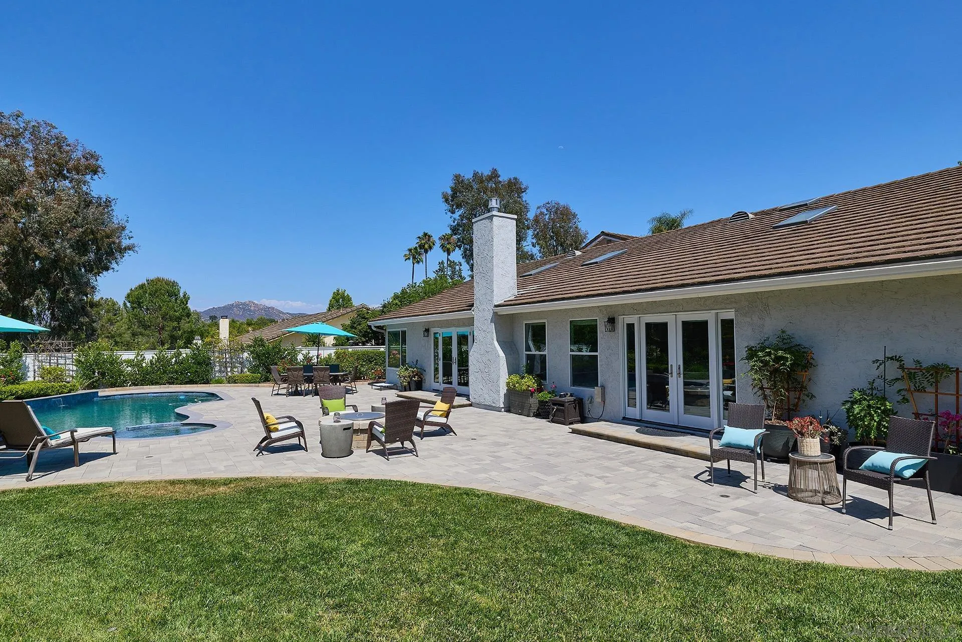 https://cdn.realtyfeed.com/cdn/127/260012833/6ee0314640d2fdcc7e9a194f5ab5b8ae.webp
