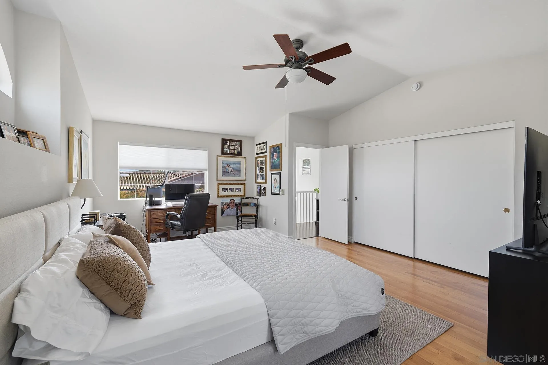 https://cdn.realtyfeed.com/cdn/127/260012833/840d25908c5c1a1cd95f1e2199acc62d.webp