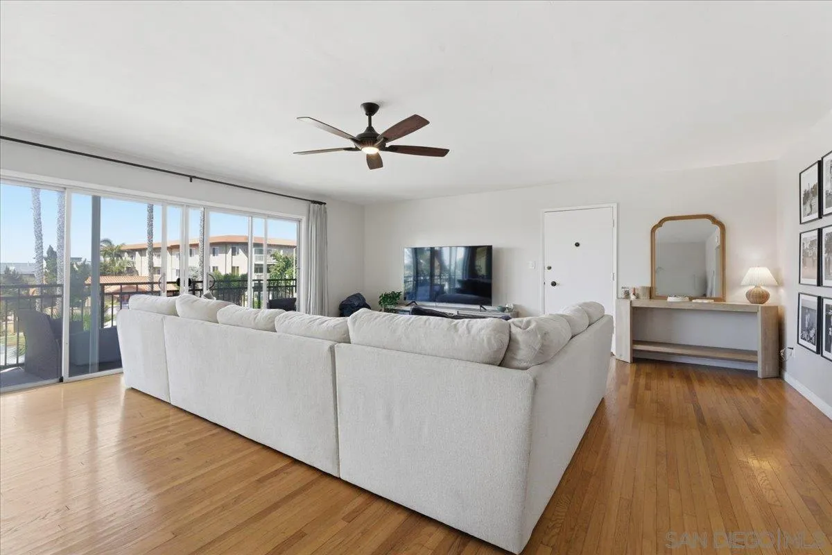 Photo #5: 260012837 Listing: Photo #5