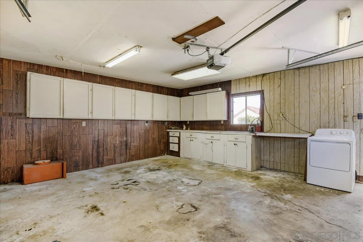https://cdn.realtyfeed.com/cdn/127/260012843/1dd743f24b76754ce3a8815dacac57ed.webp