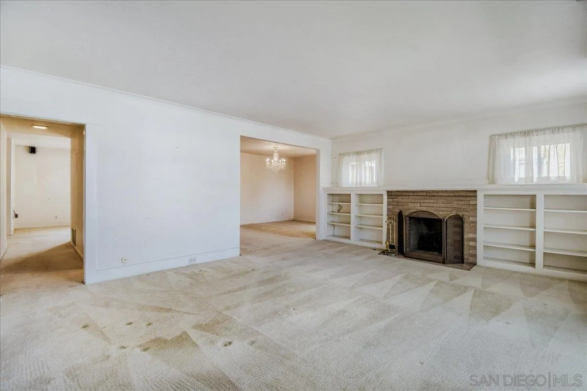 https://cdn.realtyfeed.com/cdn/127/260012843/44224b041c03252ebc8b5b86b0ee7132.webp