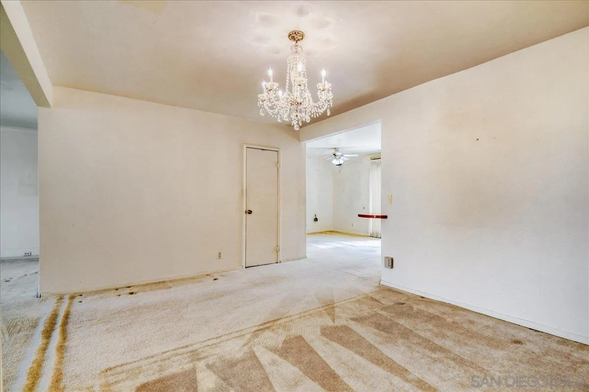 https://cdn.realtyfeed.com/cdn/127/260012843/6c3dd755035f6b71c945751a8e78e3bb.webp