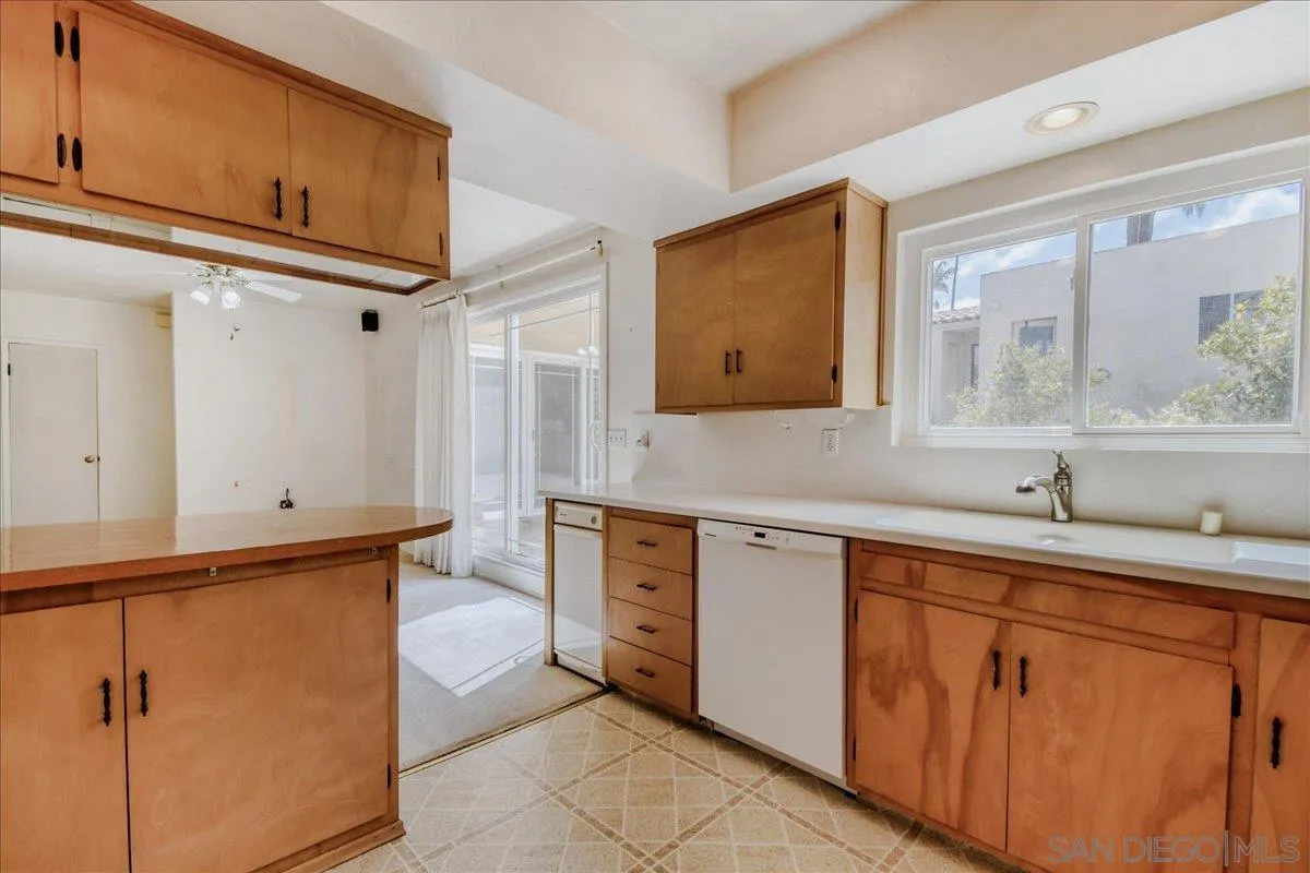 https://cdn.realtyfeed.com/cdn/127/260012843/a02bb9563d73107c518aa0e922a8e2e4.webp
