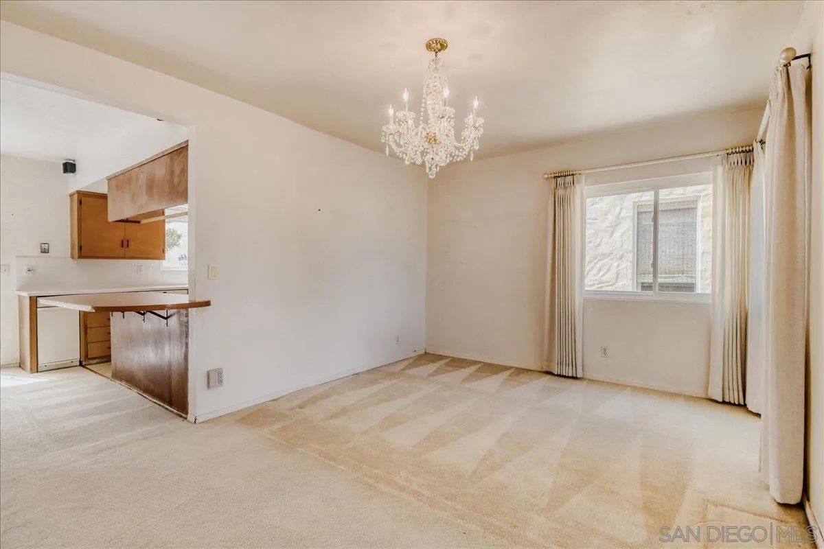 https://cdn.realtyfeed.com/cdn/127/260012843/a12490ba1c29fdd54def396e3af9611e.webp