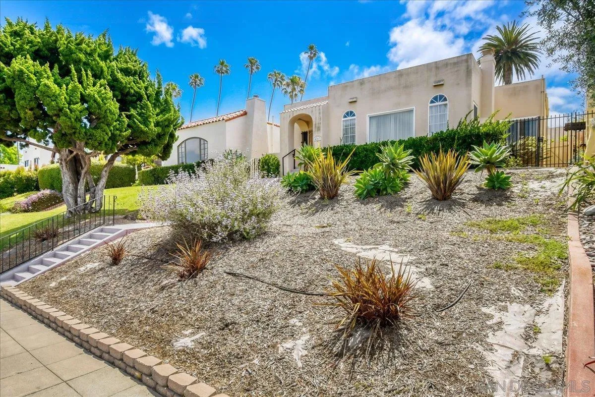 https://cdn.realtyfeed.com/cdn/127/260012843/c8de4382b0024d82c4f3d1840a21cca4.webp