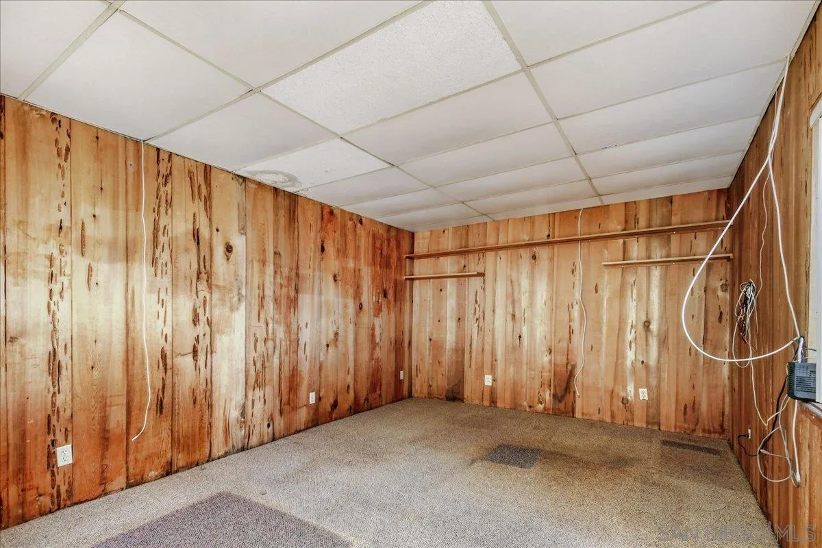 https://cdn.realtyfeed.com/cdn/127/260012843/cc97b75f305f2132da3babe631ee02b6.webp