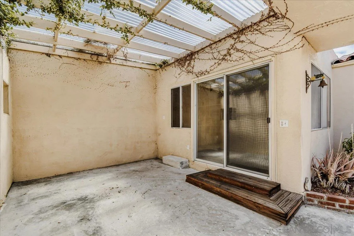 https://cdn.realtyfeed.com/cdn/127/260012843/e78fdf3a97cc495aa6070b937f551532.webp
