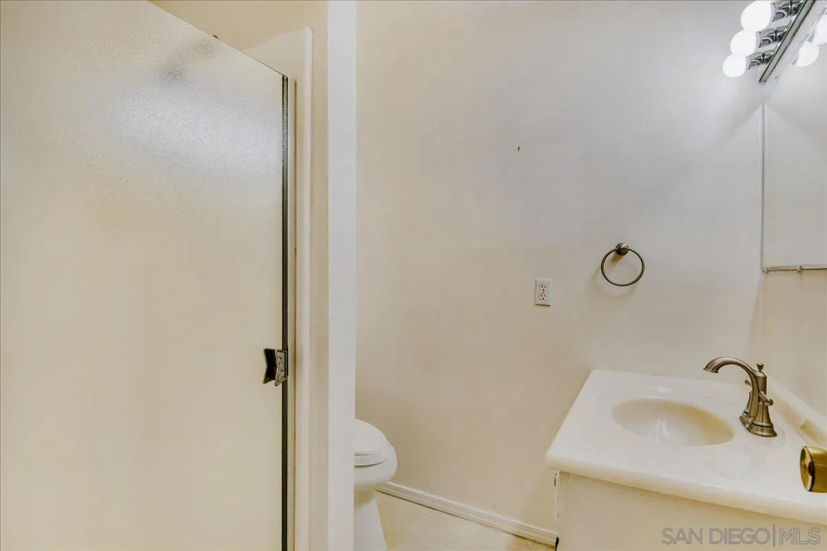 https://cdn.realtyfeed.com/cdn/127/260012843/ec8ce4c26478944adb85db80d393219f.webp