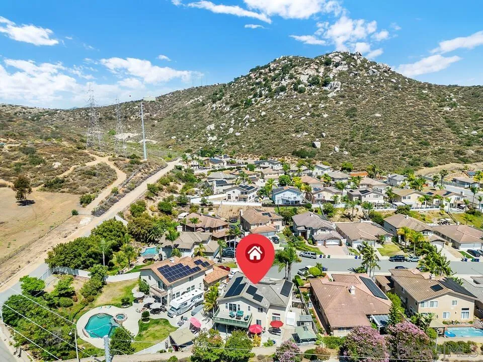 https://cdn.realtyfeed.com/cdn/127/260012845/4da21f5bbee6da0b07fd799db2af5e8b.webp