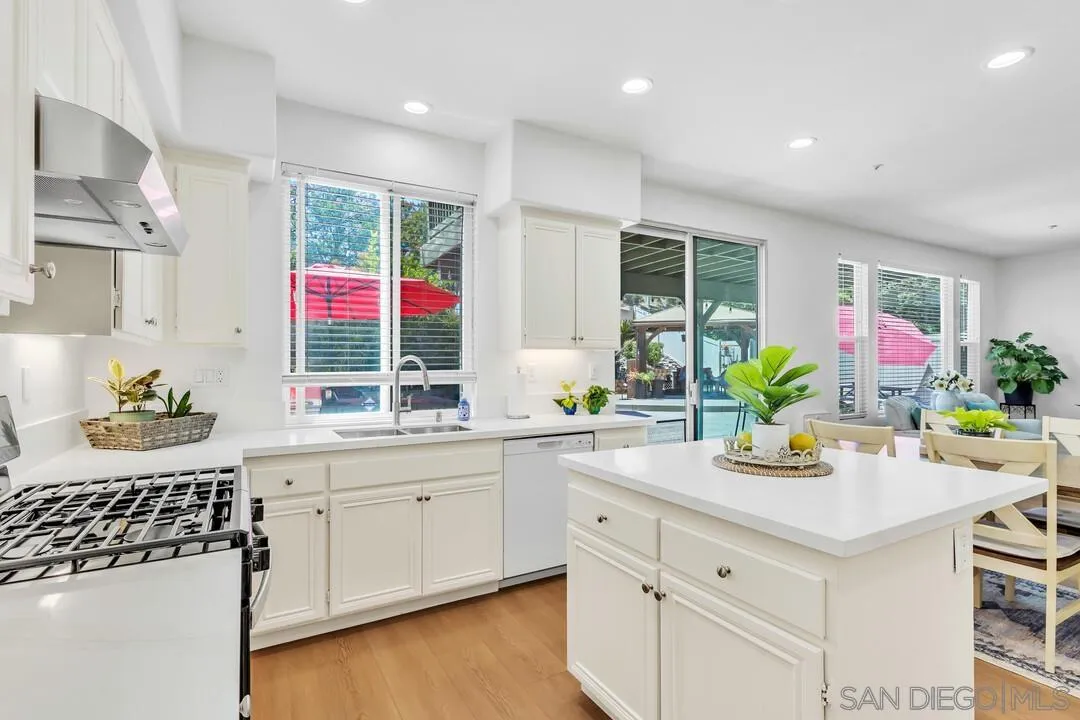https://cdn.realtyfeed.com/cdn/127/260012845/8a6b8714fc5ae635e58e16baa887bb9e.webp