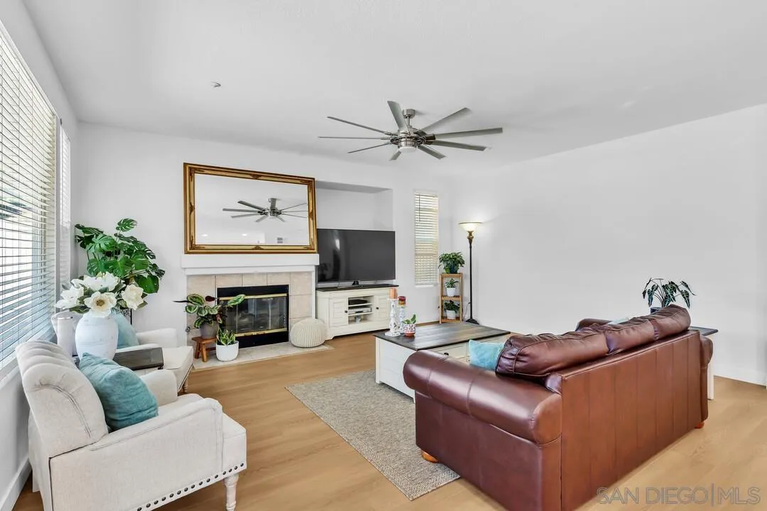 https://cdn.realtyfeed.com/cdn/127/260012845/9bcf3fbce9481af68222e2e05fde5c95.webp