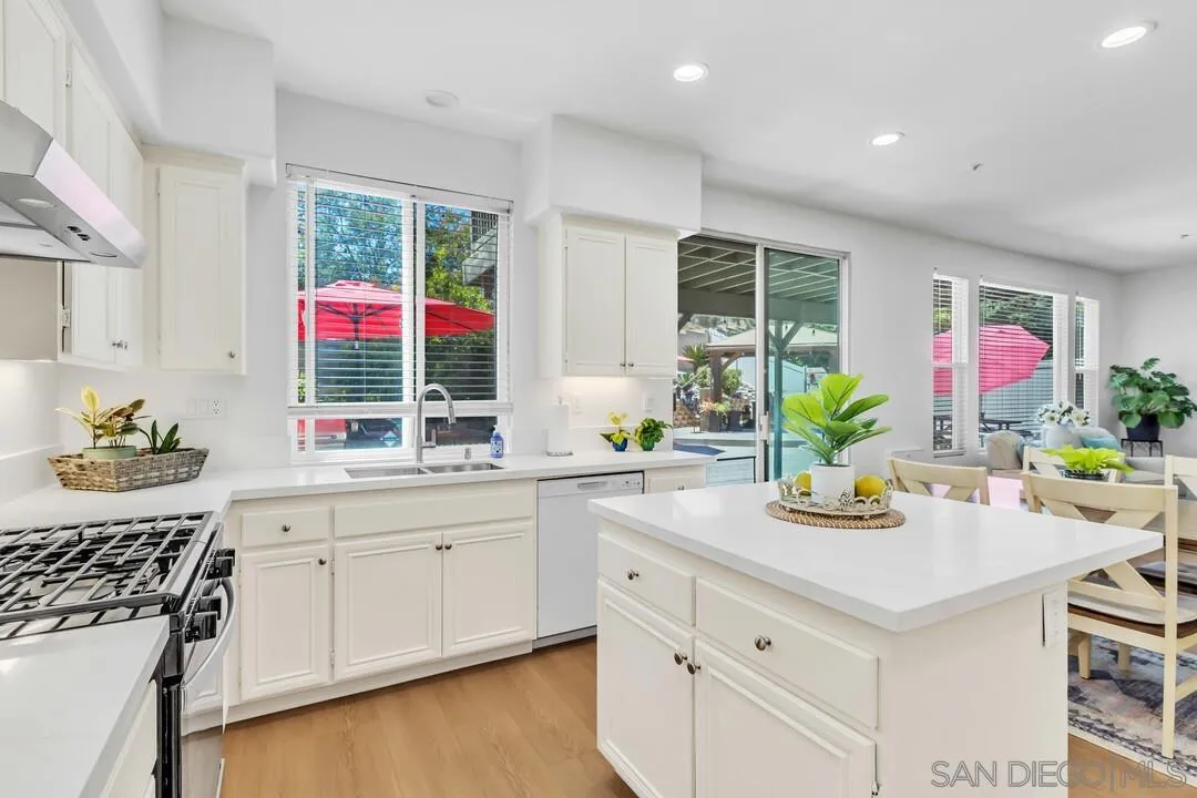 https://cdn.realtyfeed.com/cdn/127/260012845/d9bd4a9b6db5bd3ee1fec8e257fa5ca2.webp