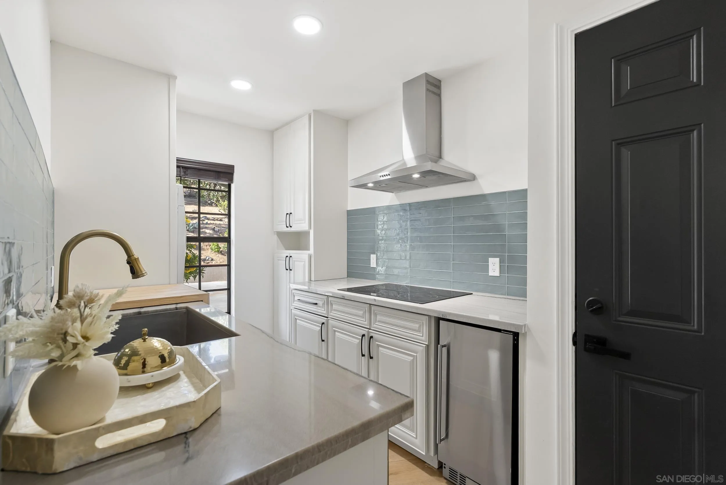 https://cdn.realtyfeed.com/cdn/127/260012846/664f04fa2635e3c77583d5fbf61731a2.webp