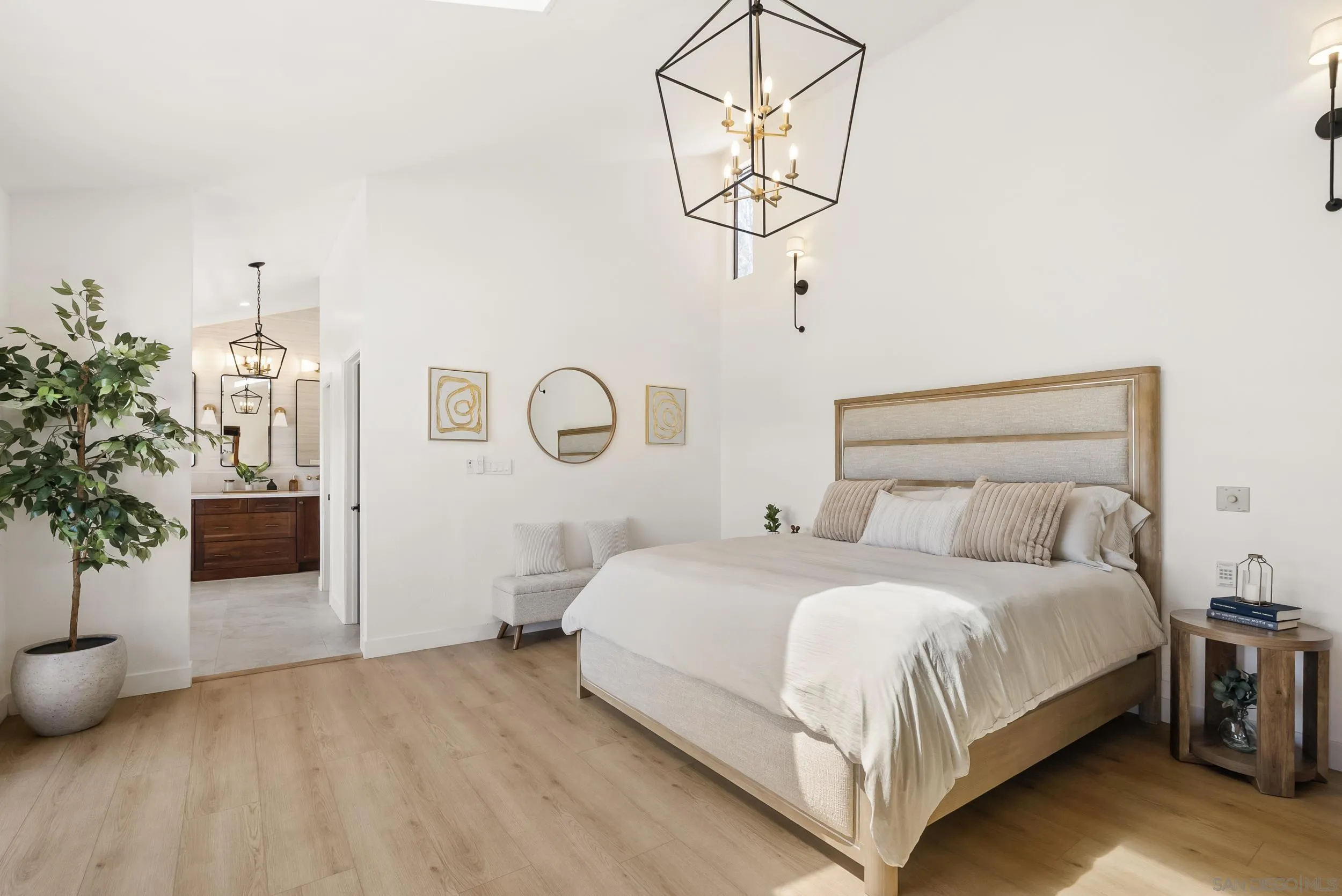 https://cdn.realtyfeed.com/cdn/127/260012846/a0e8f7e73093d2086acdfb083725f12f.webp