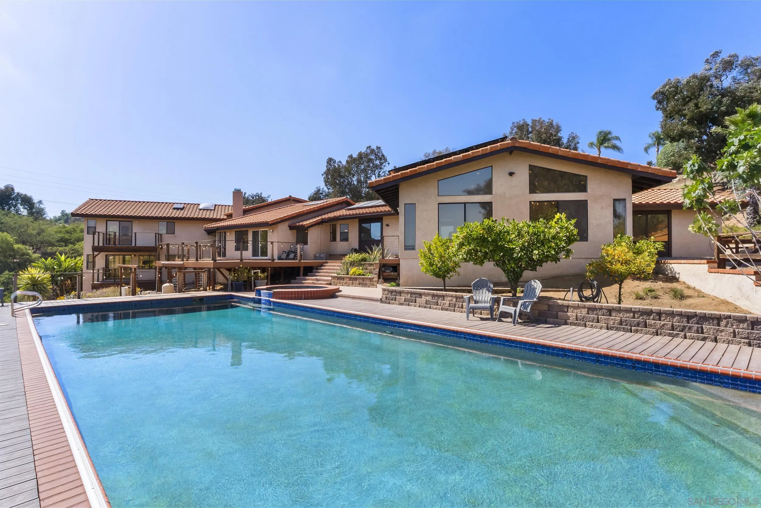 https://cdn.realtyfeed.com/cdn/127/260012846/c32337b22c0e135f12f71eeb7c47cbba.webp