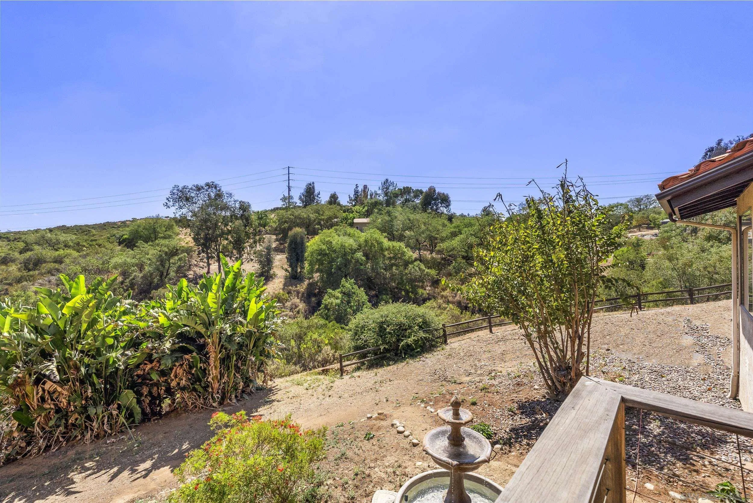 https://cdn.realtyfeed.com/cdn/127/260012846/d67a404ee0cb7ef185d639137edb174d.webp