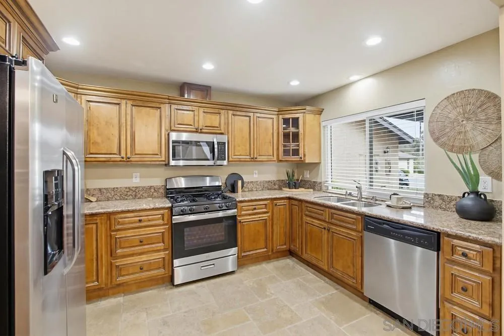 Photo #5: 260012851 Listing: Photo #5