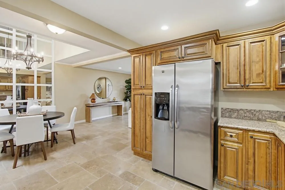 Photo #8: 260012851 Listing: Photo #8