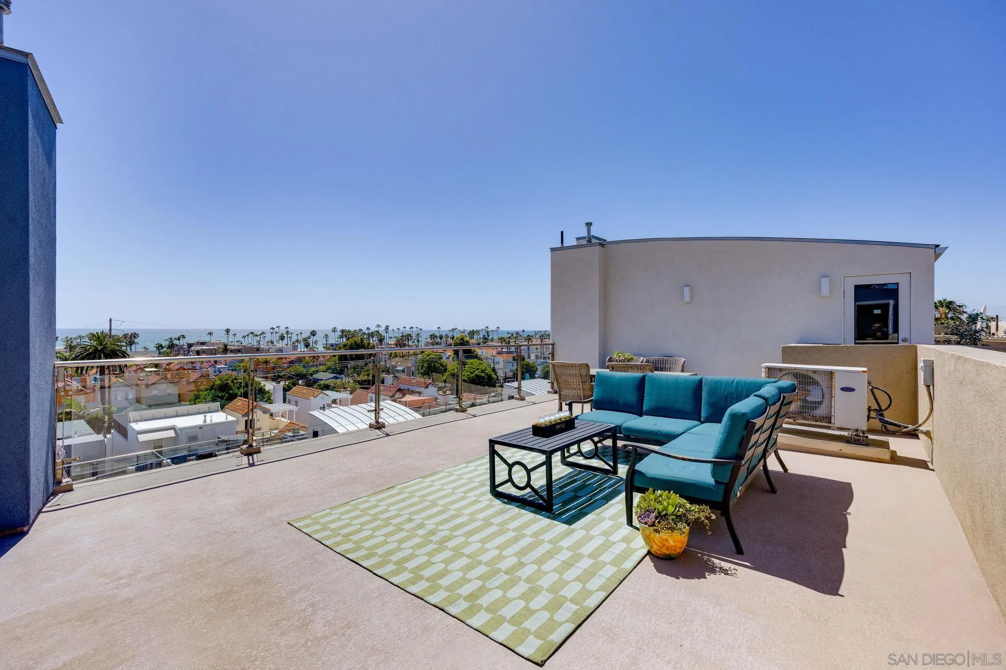 https://cdn.realtyfeed.com/cdn/127/260012856/2039e6b6be2fe5dee3ea3f245ee9fc51.webp