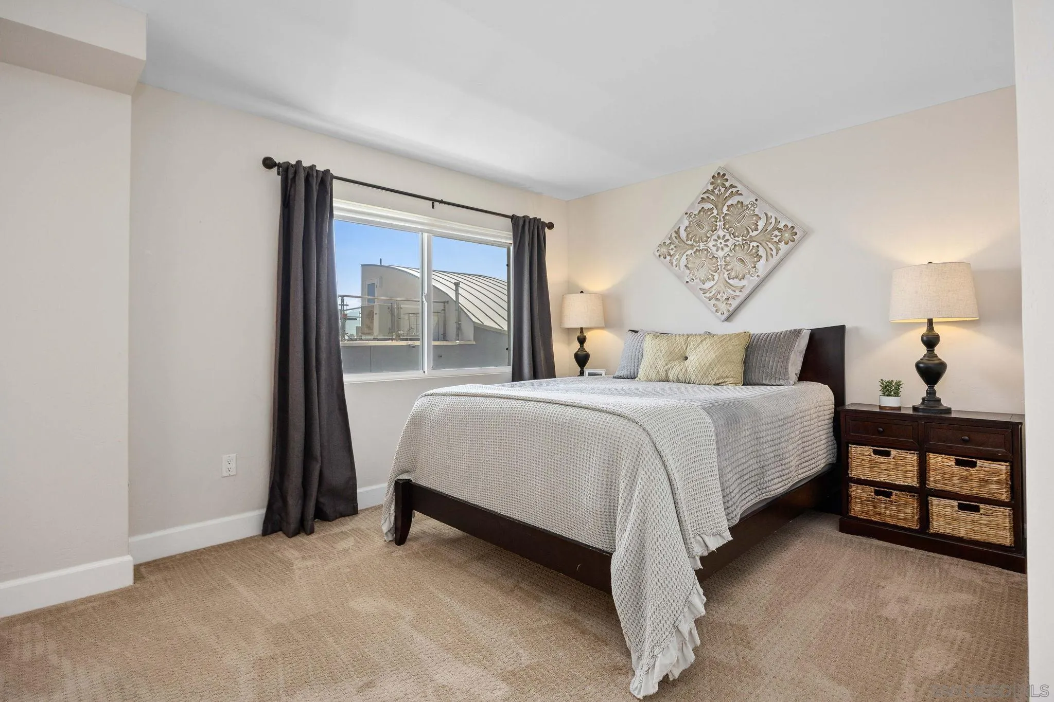 https://cdn.realtyfeed.com/cdn/127/260012856/272f7225814d37aaff3881d072bc0d5f.webp