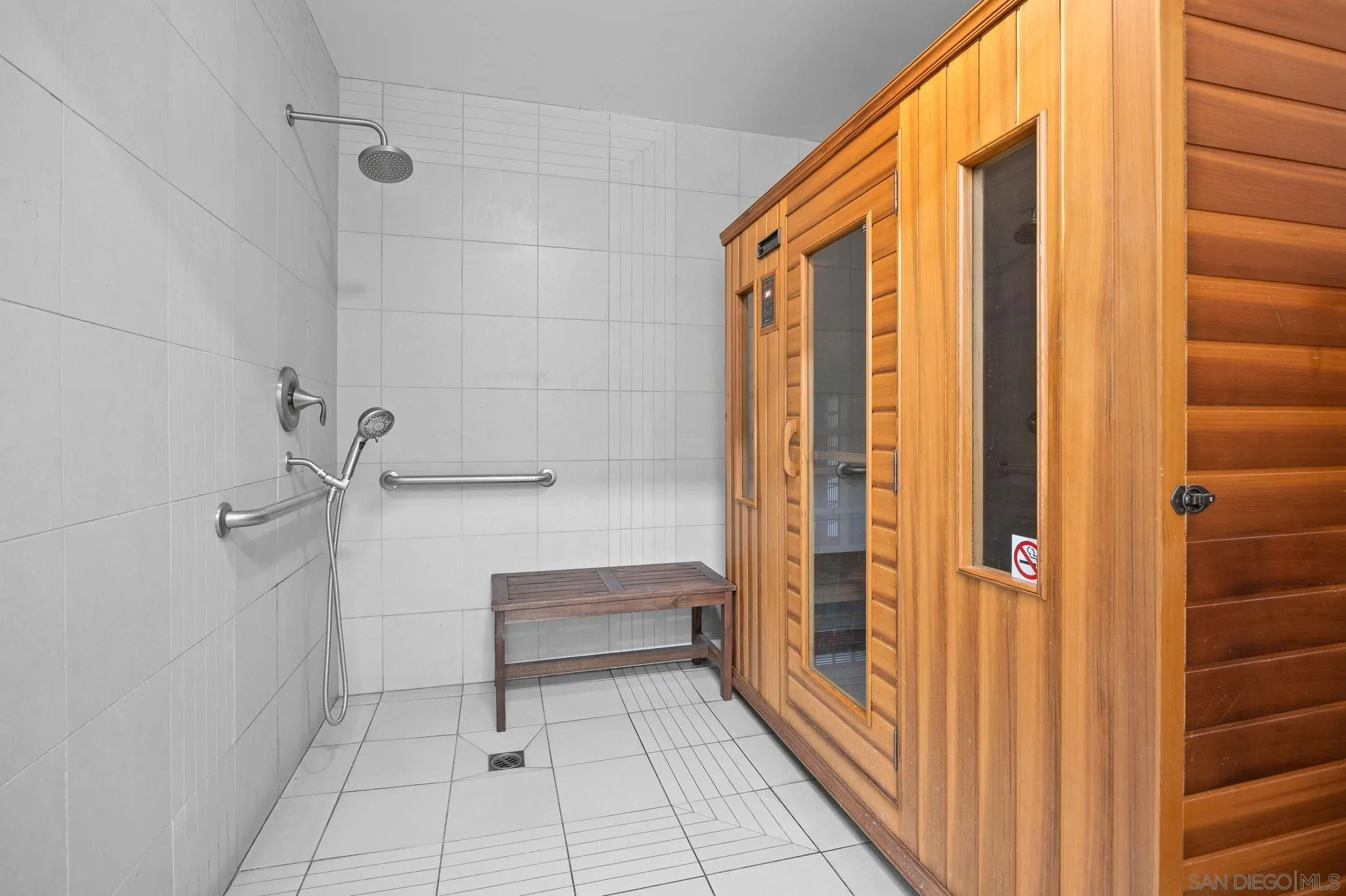 https://cdn.realtyfeed.com/cdn/127/260012856/3d8573178f5ccd5a174a161613e66378.webp