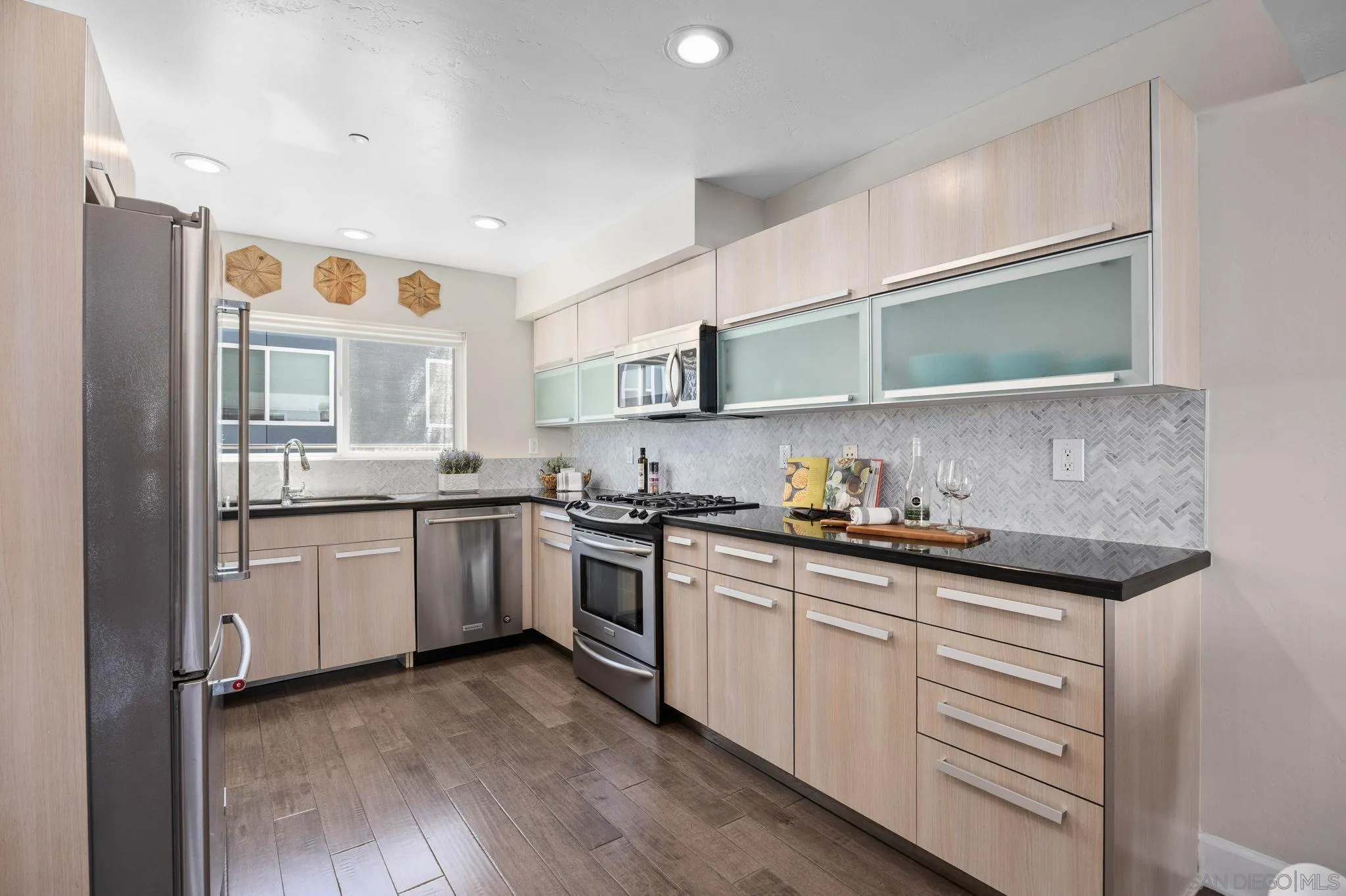 https://cdn.realtyfeed.com/cdn/127/260012856/4f565a05c1bf05f3d082c31bebe78318.webp