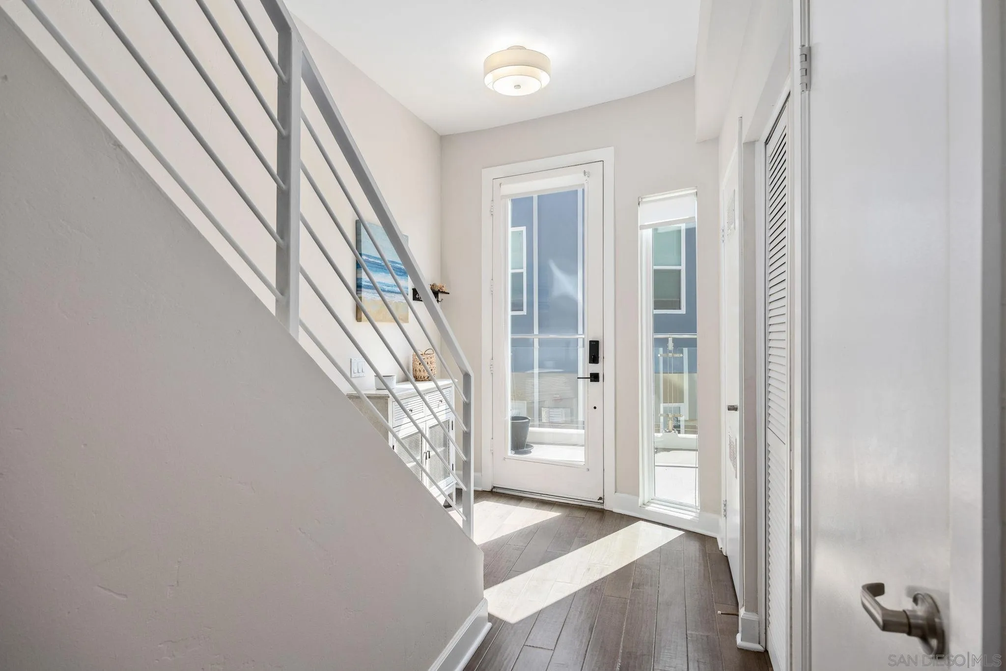 https://cdn.realtyfeed.com/cdn/127/260012856/9ac3df5035eaf6377470063098a1d5d2.webp