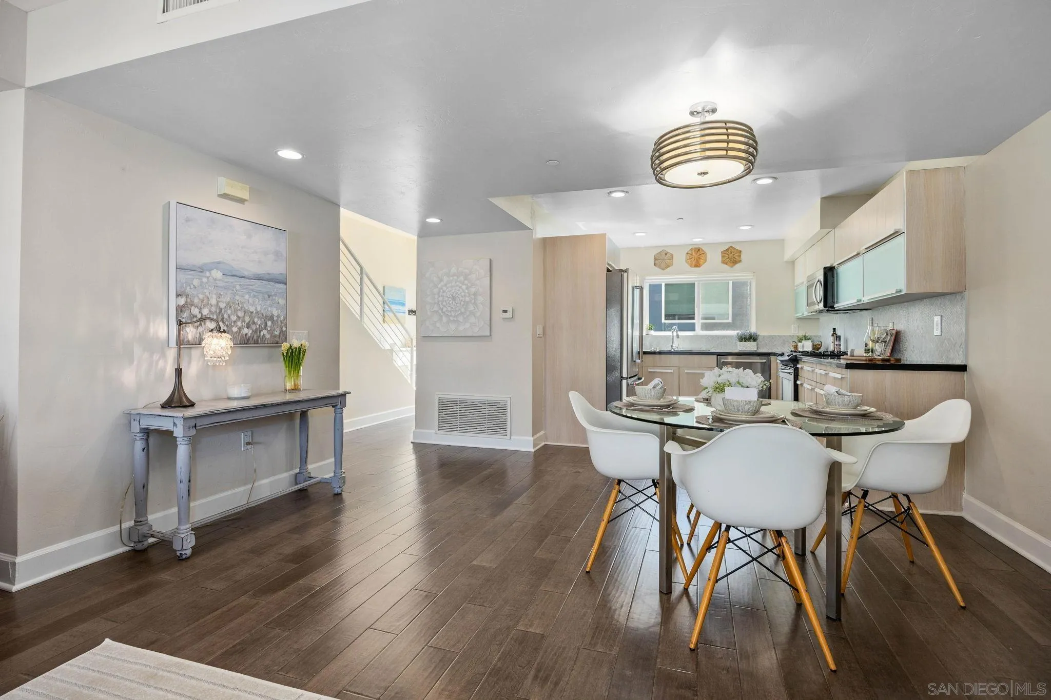 https://cdn.realtyfeed.com/cdn/127/260012856/d2ae1bf8b7cb945d2f364b970860529e.webp