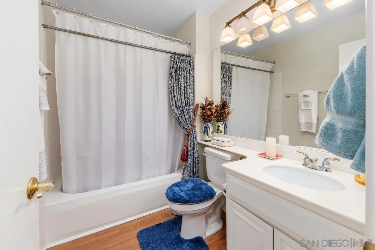 Photo #15: 260012857 Listing: Photo #15