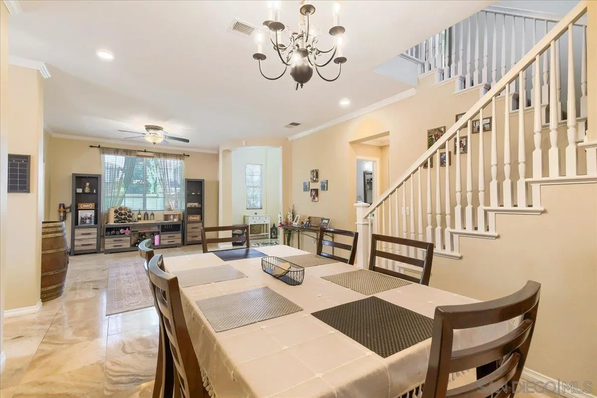https://cdn.realtyfeed.com/cdn/127/260012859/34b59eb7ec4c79b688a39ca4570f7aef.webp