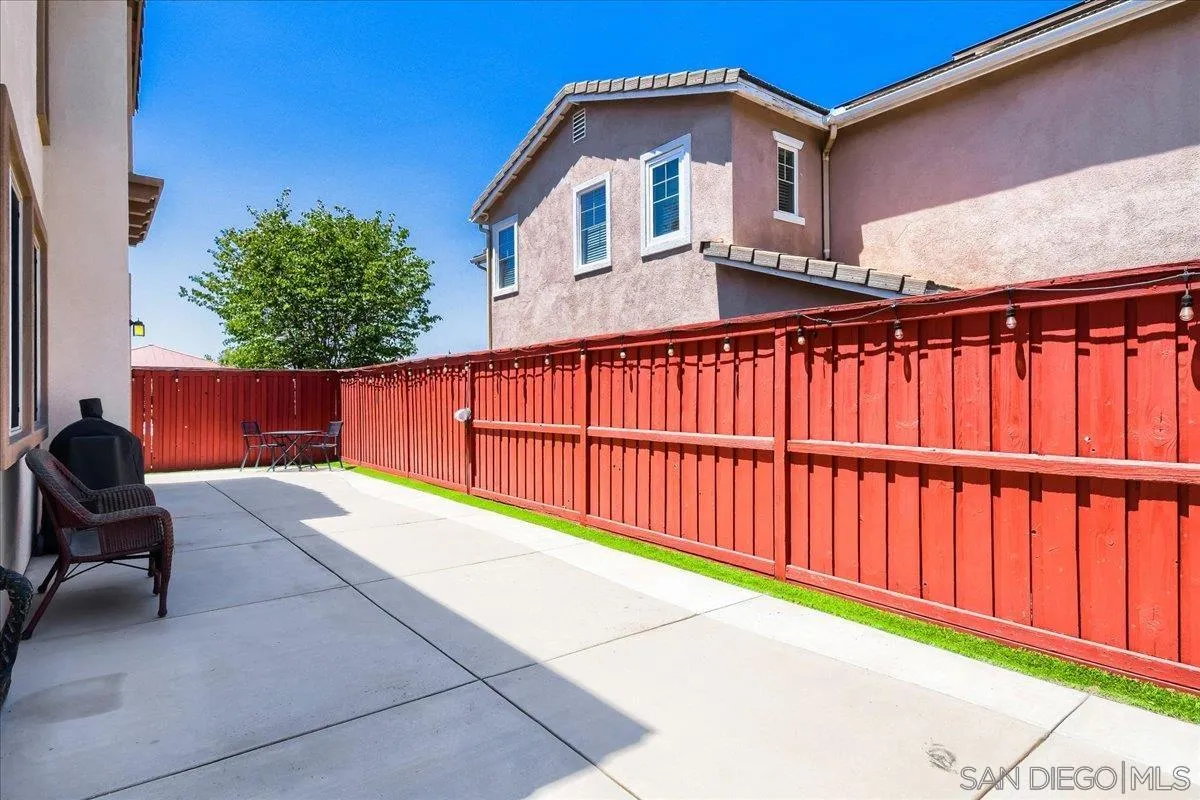 https://cdn.realtyfeed.com/cdn/127/260012859/44590acfa6b50de65389e69f7e88d892.webp