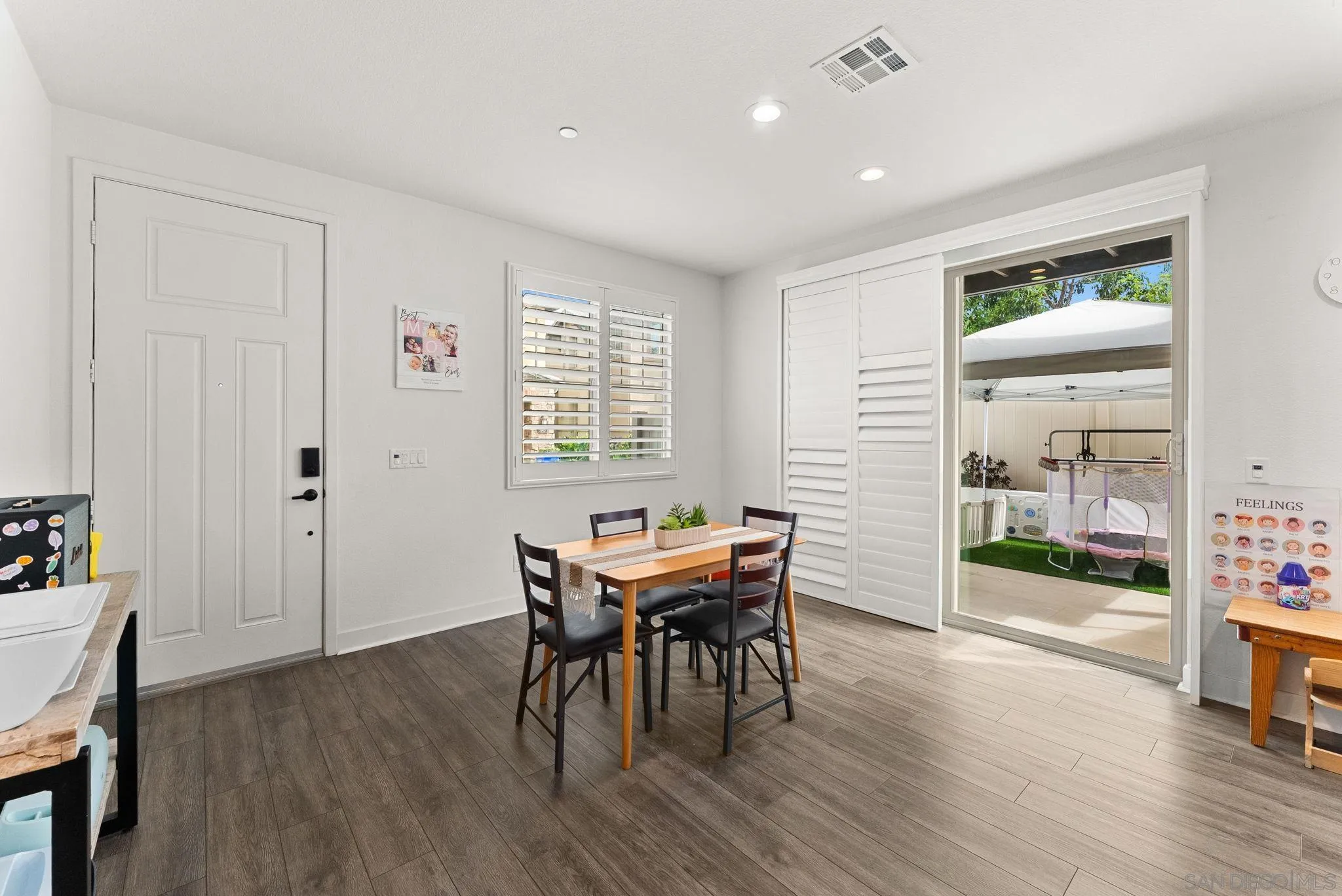 Photo #10: 260012865 Listing: Photo #10