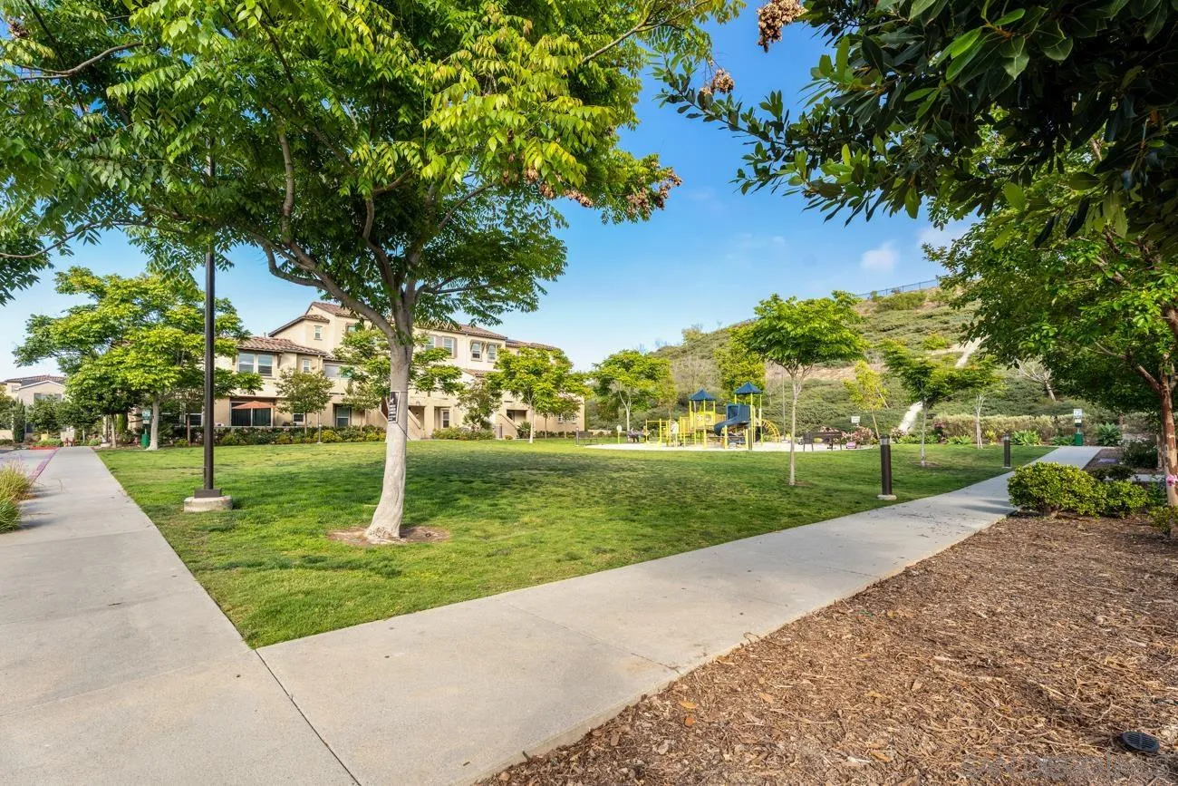 https://cdn.realtyfeed.com/cdn/127/260012866/66279f4c2e2b4beaff9ec8127f300107.webp