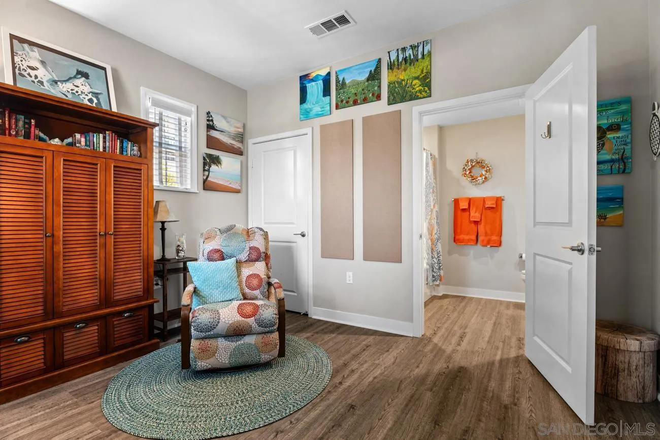 https://cdn.realtyfeed.com/cdn/127/260012866/85cc324321178ca6bb8933f0419952d3.webp