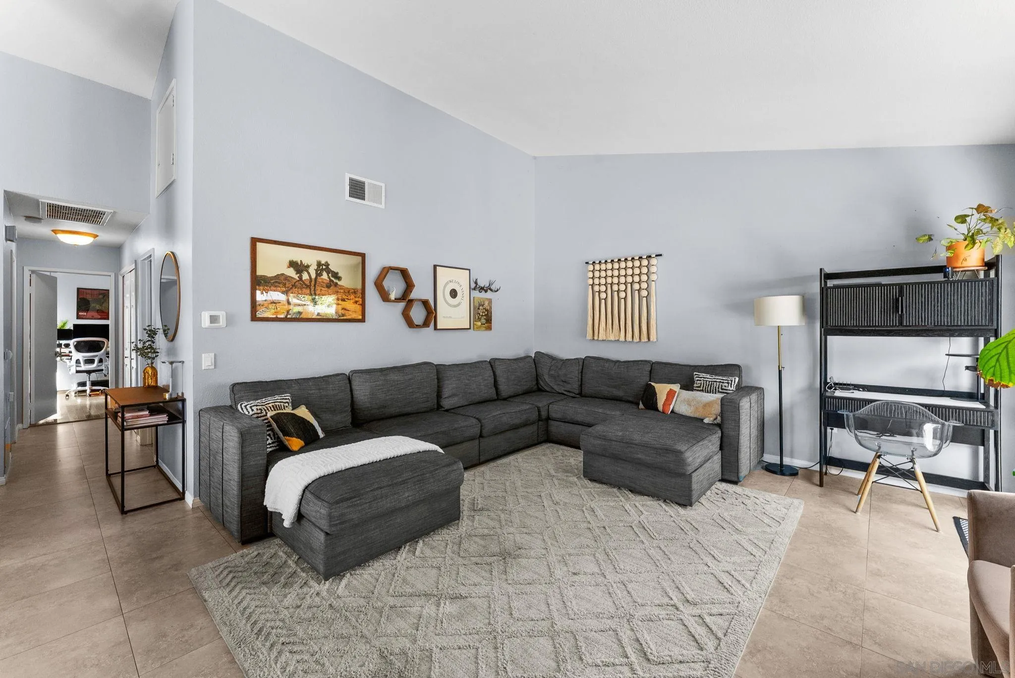 https://cdn.realtyfeed.com/cdn/127/260012867/b3e73f7bf776622ea28d62cce1aab283.webp