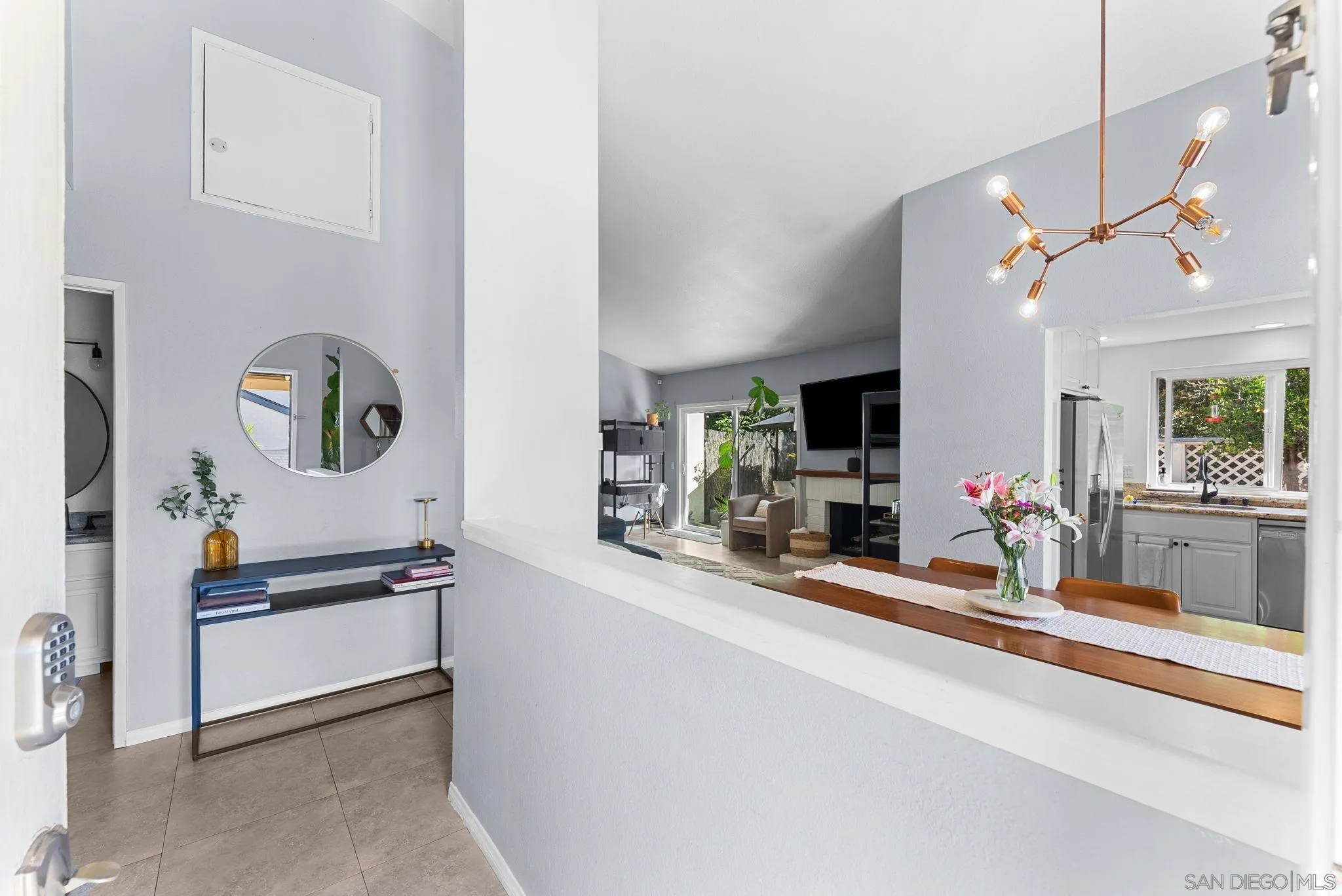 https://cdn.realtyfeed.com/cdn/127/260012867/fa36ca808446bf5c508f50ea5fcb6e83.webp