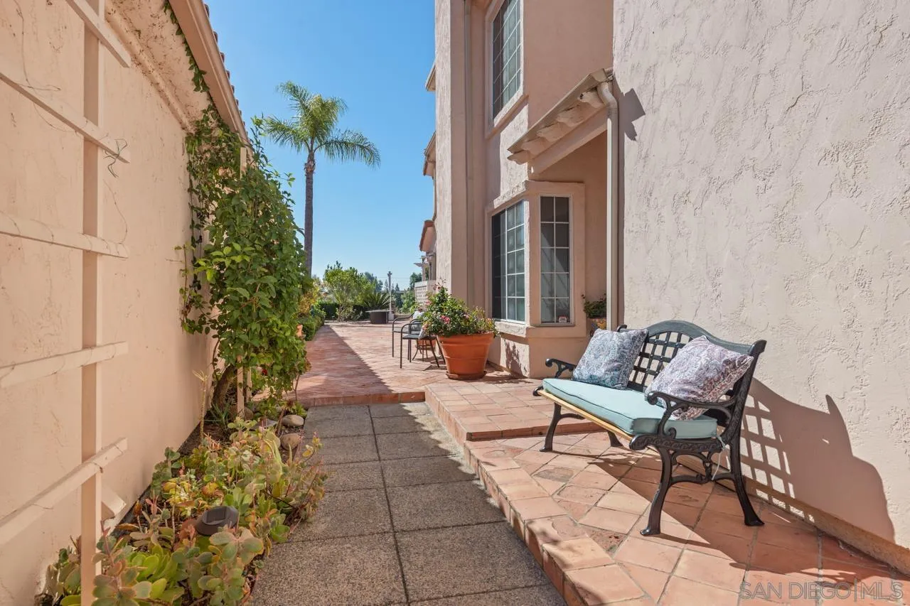 https://cdn.realtyfeed.com/cdn/127/260012871/4856e45c2d4af847ef1dbbe35e02d856.webp