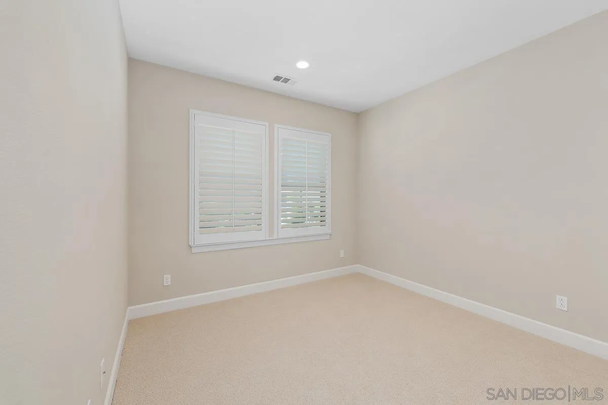 https://cdn.realtyfeed.com/cdn/127/260012873/3fc1a795b1bc7a730a01753da44916b5.webp