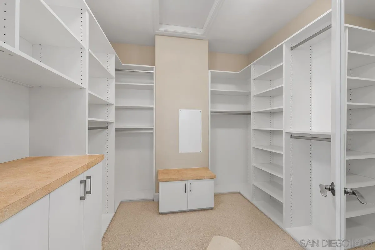 https://cdn.realtyfeed.com/cdn/127/260012873/58a45de29c02bb4d365055851f6f5be1.webp