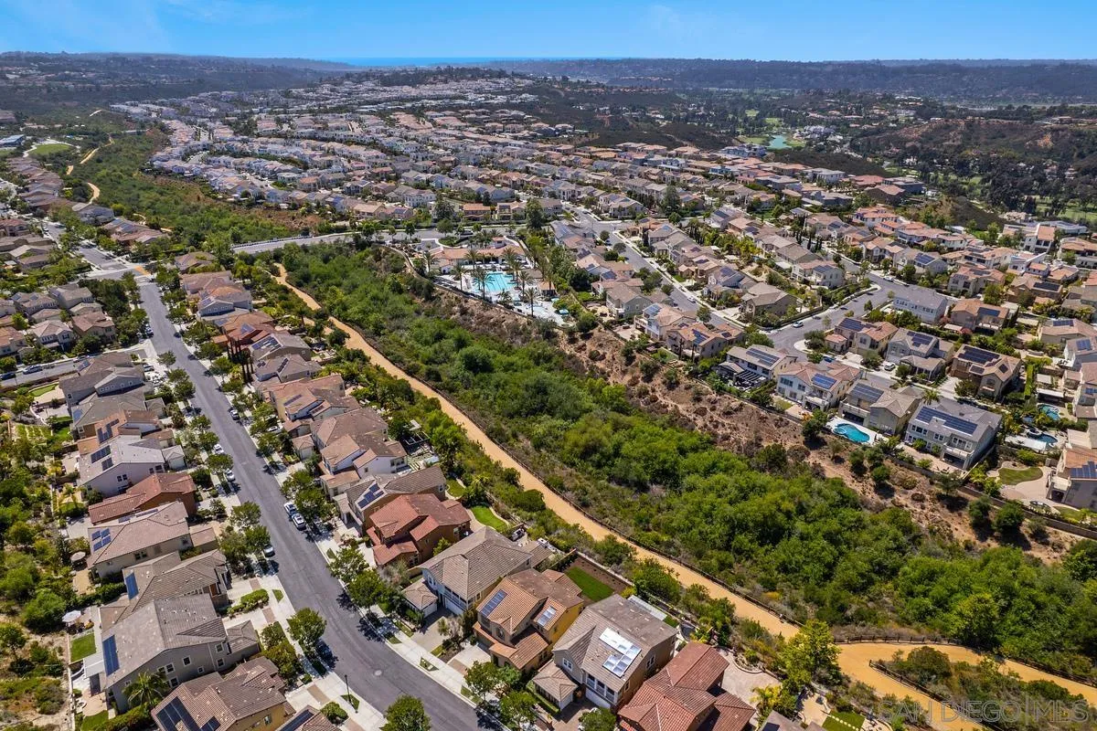 https://cdn.realtyfeed.com/cdn/127/260012873/5f91d198b27d4625fd7261532e3e8fd5.webp