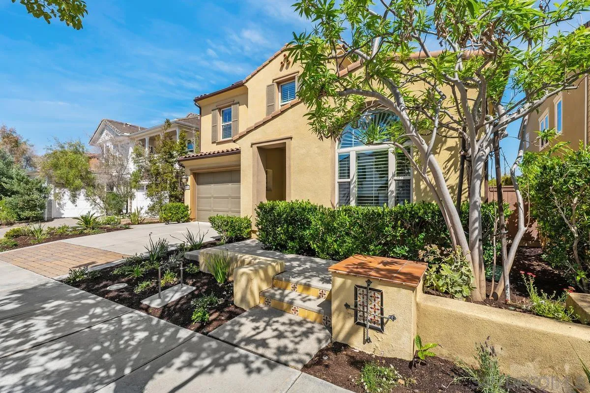 https://cdn.realtyfeed.com/cdn/127/260012873/ced31344b061ef66ed75a6cc6c555ff5.webp