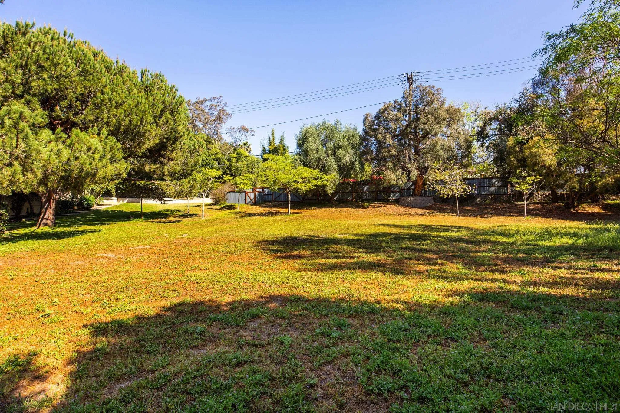 https://cdn.realtyfeed.com/cdn/127/260012874/0c2b0686288c82604ef8771a24cbdf42.webp