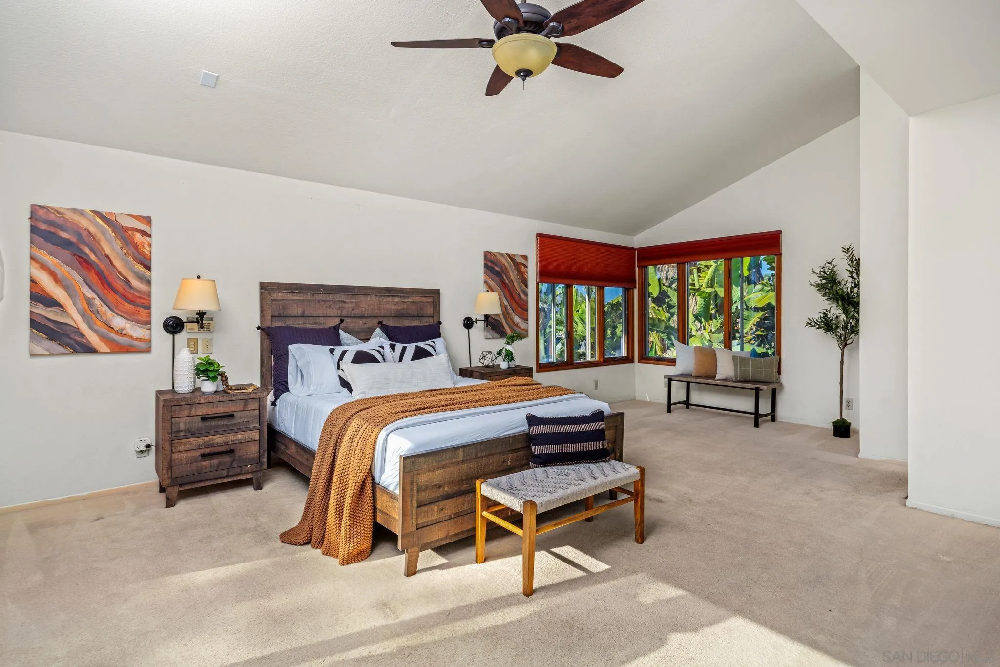 https://cdn.realtyfeed.com/cdn/127/260012874/d7462686040ebf22eca290b7c4b7175c.webp